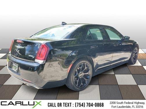 2019 Chrysler 300 S