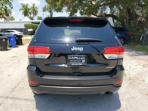 2020 Jeep Grand Cherokee Laredo
