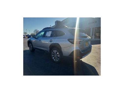 2025 Subaru Outback Limited XT