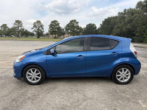 Blue Streak Metallic 2014 Toyota Prius c One