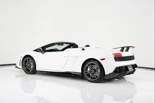 2012 Lamborghini Gallardo LP570-4 Performante