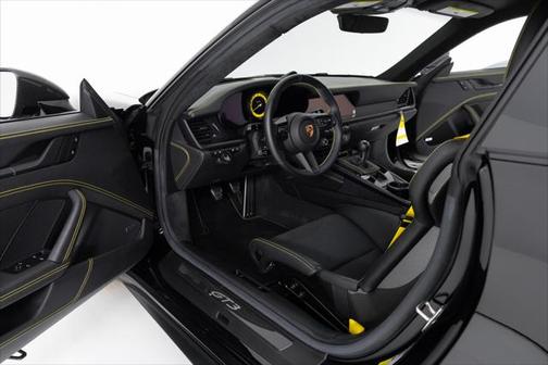 2024 Porsche 911 GT3 w/Touring Package