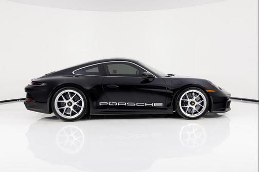 2024 Porsche 911 S/T