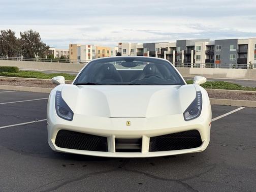 2019 Ferrari 488 Spider Base