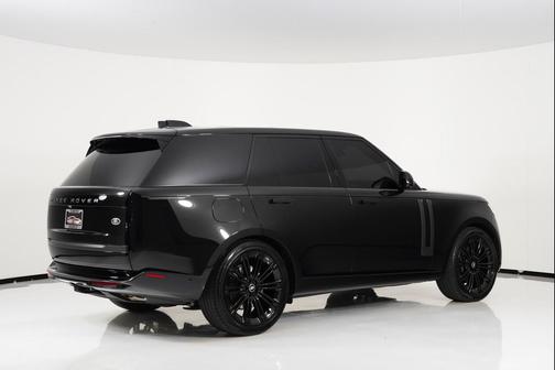 2023 Land Rover Range Rover First Edition