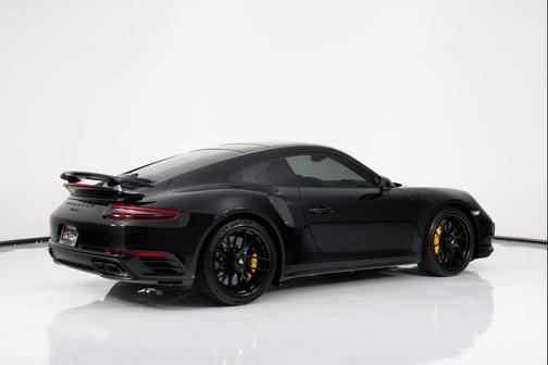 2019 Porsche 911 Turbo S