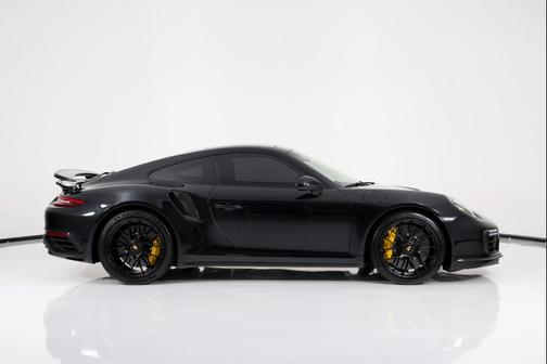 2019 Porsche 911 Turbo S
