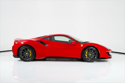 2019 Ferrari 488 Pista Base