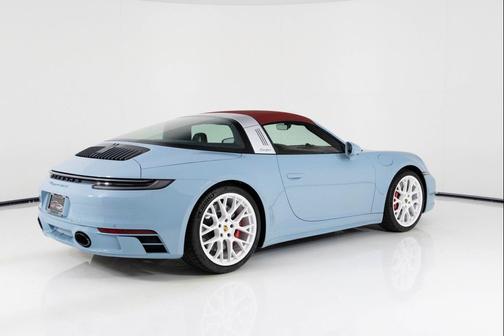 2023 Porsche 911 Targa 4 GTS