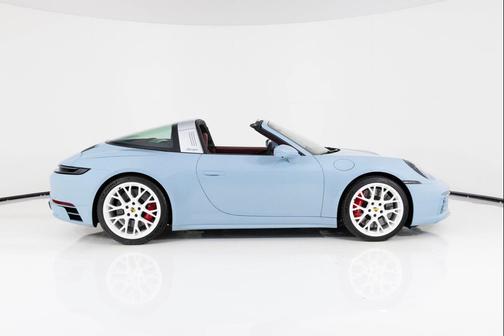 2023 Porsche 911 Targa 4 GTS