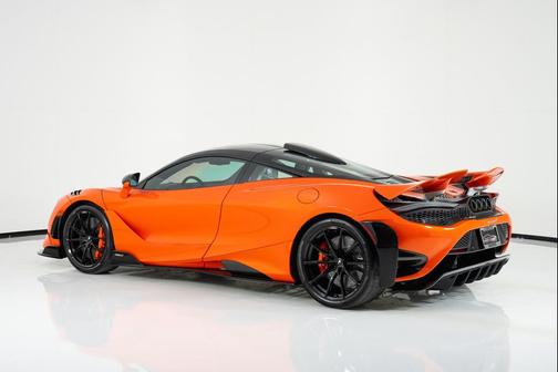 2021 McLaren 765LT Coupe