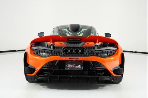 2021 McLaren 765LT Coupe