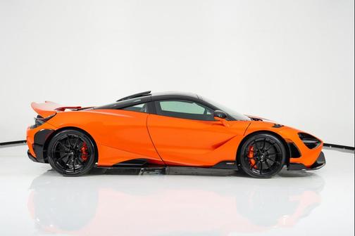 2021 McLaren 765LT Coupe