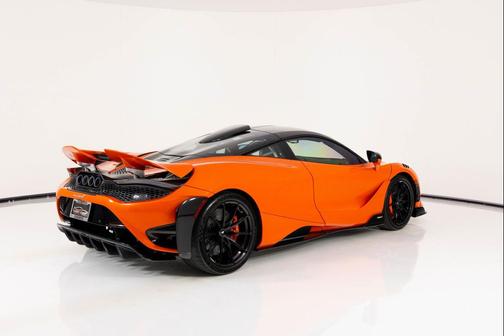2021 McLaren 765LT Coupe