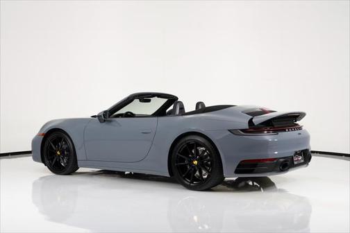 2024 Porsche 911 Carrera