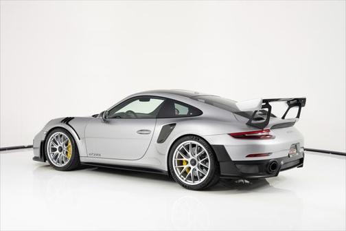 2018 Porsche 911 GT2 RS