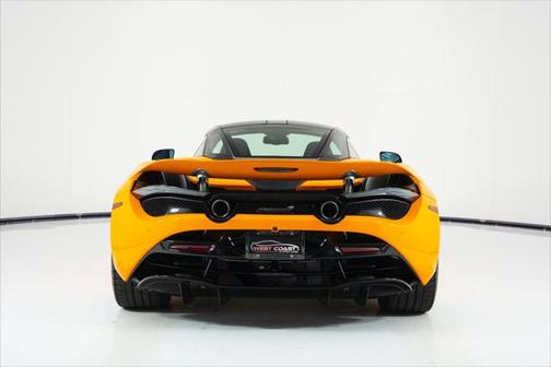 2022 McLaren 720S Base
