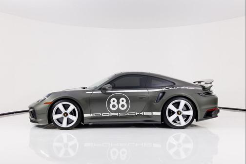 2025 Porsche 911 Turbo