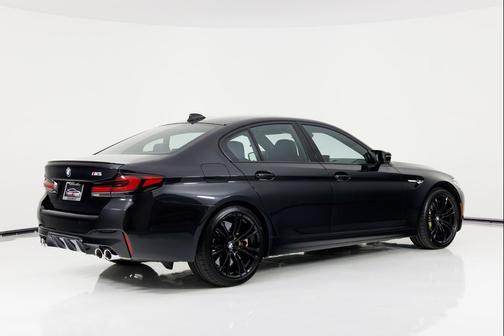 2023 BMW M5 Base
