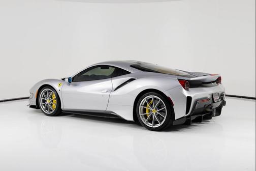 2020 Ferrari 488 Pista Base