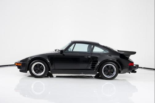 1987 Porsche 911 930 Slantnose