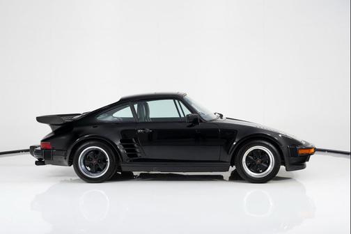 1987 Porsche 911 930 Slantnose