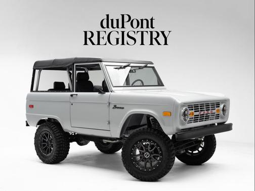 Grey 1971 Ford Bronco