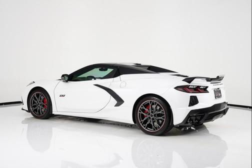 2023 Chevrolet Corvette Stingray w/3LT