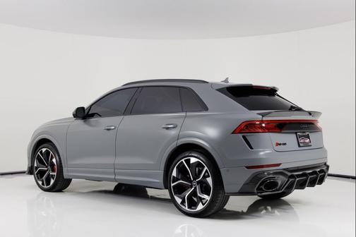 2024 Audi RS Q8 4.0T