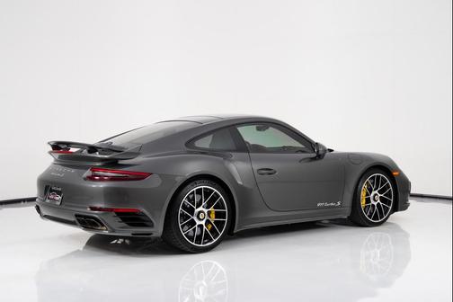 2019 Porsche 911 Turbo S