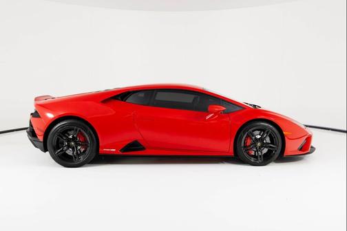 2021 Lamborghini Huracan EVO Coupe