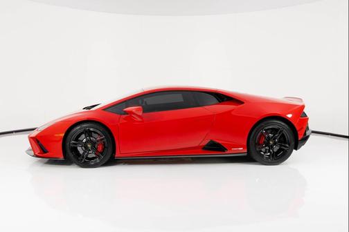 2021 Lamborghini Huracan EVO Coupe