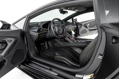 2016 Lamborghini Huracan AWD