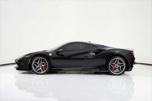 2020 Ferrari F8 Tributo Base