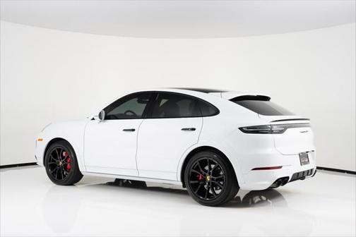 2022 Porsche Cayenne GTS