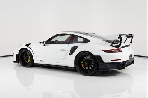 2018 Porsche 911 GT2 RS