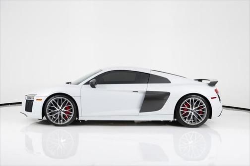 2017 Audi R8 5.2 V10 plus