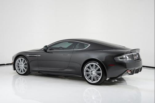Quantum Silver 2011 Aston Martin DBS Coupe