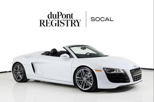White 2011 Audi R8 5.2 quattro Spyder