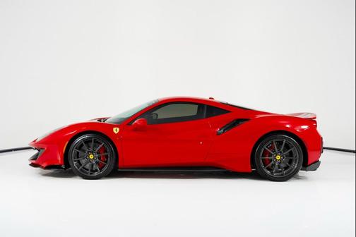 2019 Ferrari 488 Pista Base