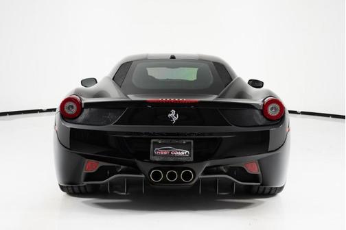 Photo 4 of 28 of 2010 Ferrari 458 Italia Base