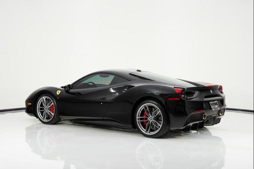 2017 Ferrari 488 GTB Coupe