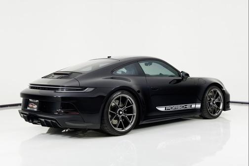 2024 Porsche 911 GT3 w/Touring Package