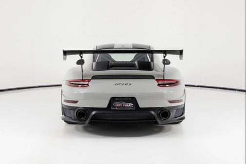 2018 Porsche 911 GT2 RS