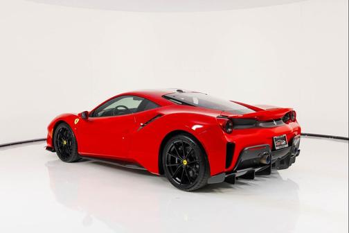 2019 Ferrari 488 Pista Base