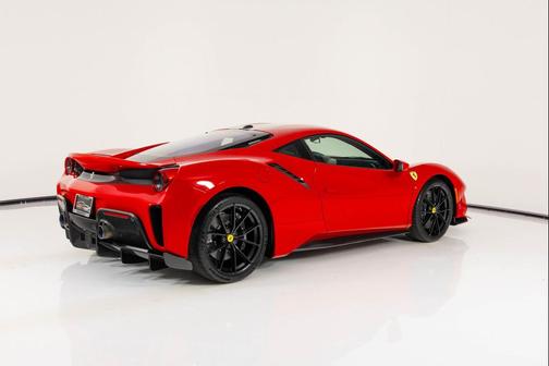 2019 Ferrari 488 Pista Base
