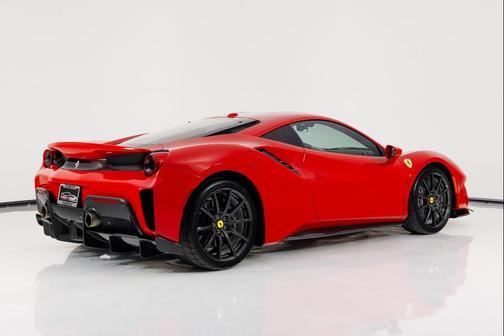 2019 Ferrari 488 Pista Base