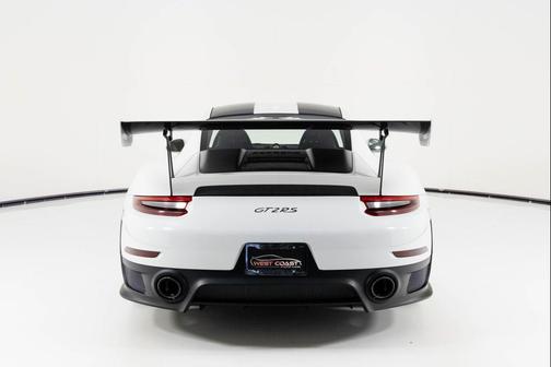 2018 Porsche 911 GT2 RS