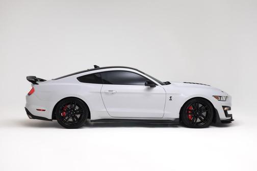 Oxford White 2022 Ford Shelby GT500 Base