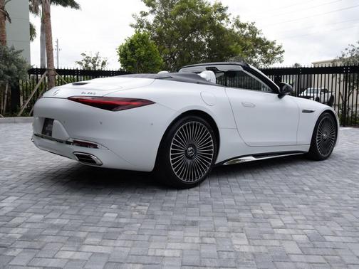 2026 Mercedes-Benz Maybach SL 680 Monogram Series 4MATIC